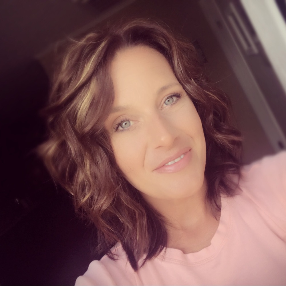 Meet your Posher, Cynthia